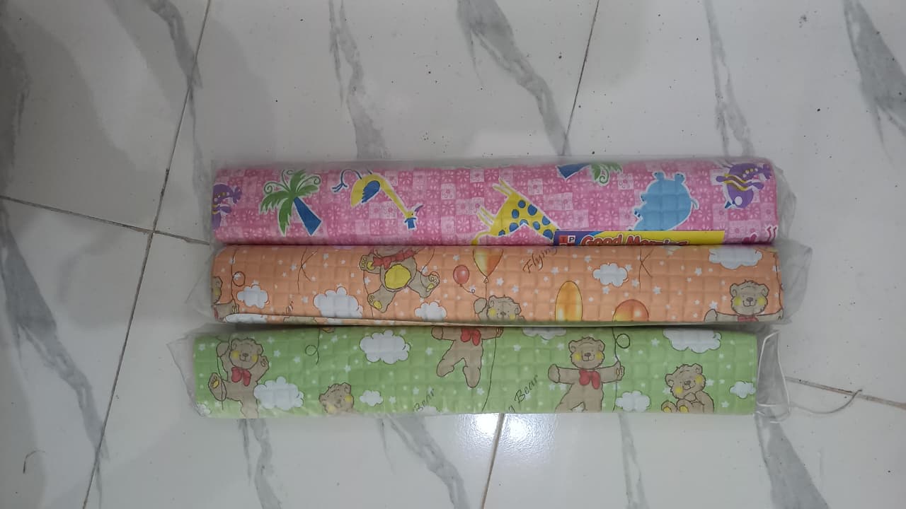 LEMEK PERLAK BAYI GAMBAR (P Gm Tg W)