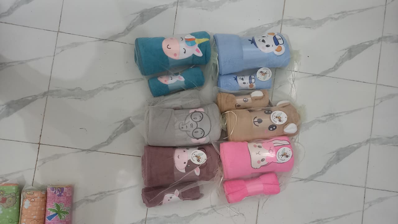HD BONEKA TUA / KUPING SET