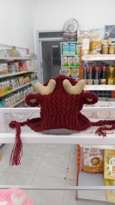 Miwa Kupluk Rusa Merah Marun